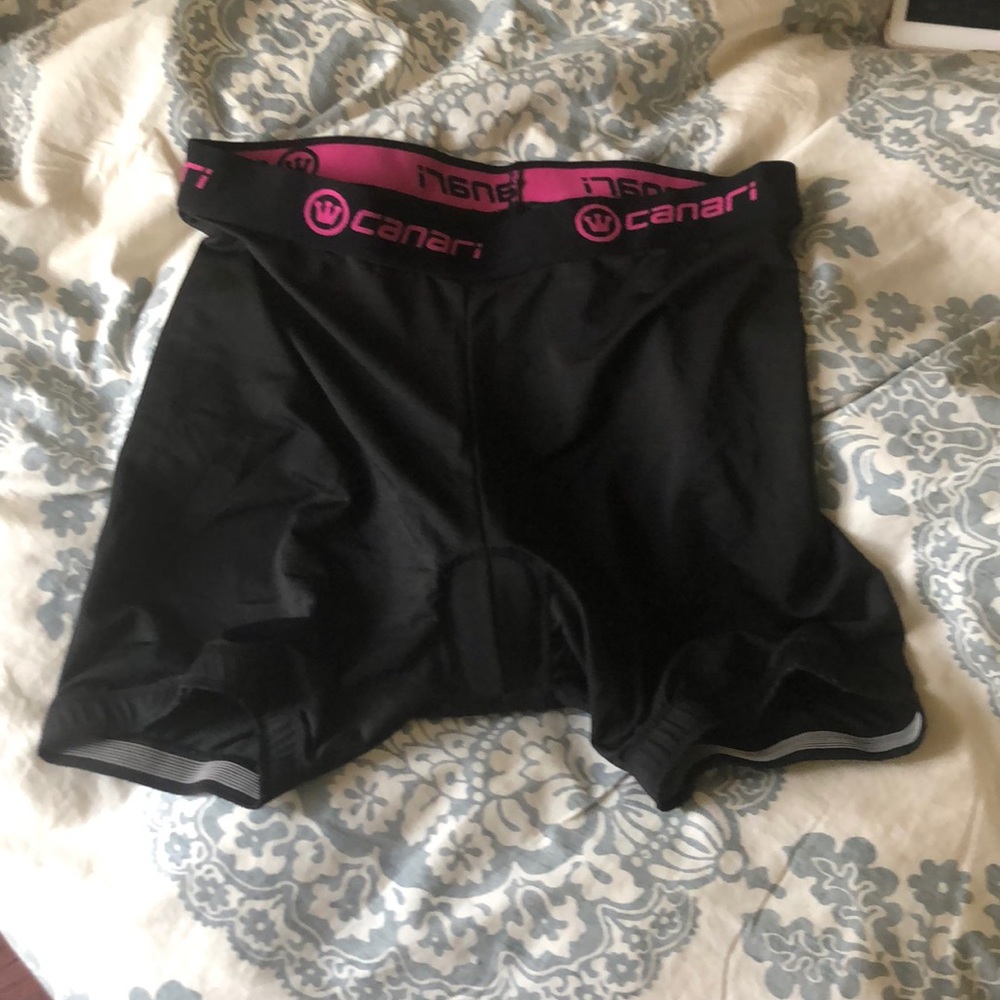 Canary bike shorts with chamois